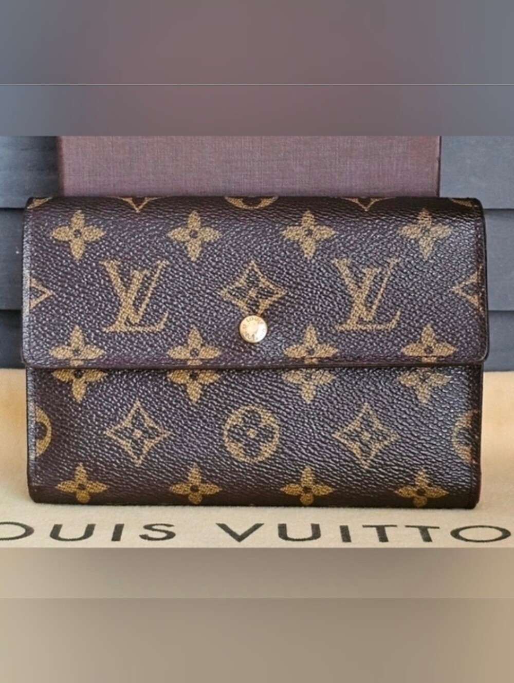 Authentic LOUIS VUITTON Monogram Pochette Passport Trifold Wallet